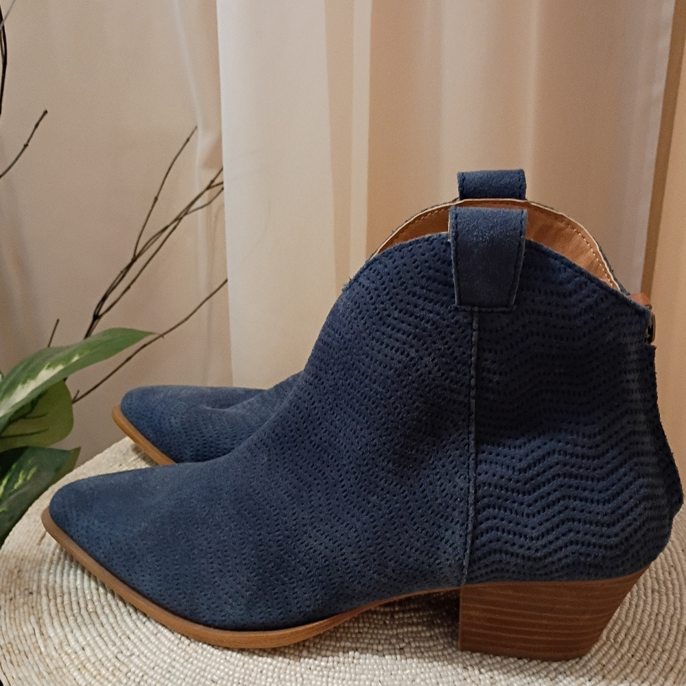 NWT.Dingo Blue Leather Ankle Bootssize 10M - Picture 3 of 6